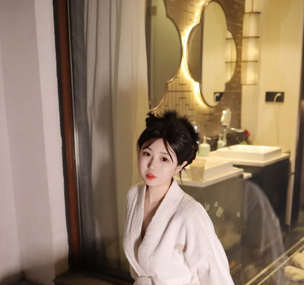 图片[2]-陈小花 – 内部私购无水印写真套图13套 10GB-密语社