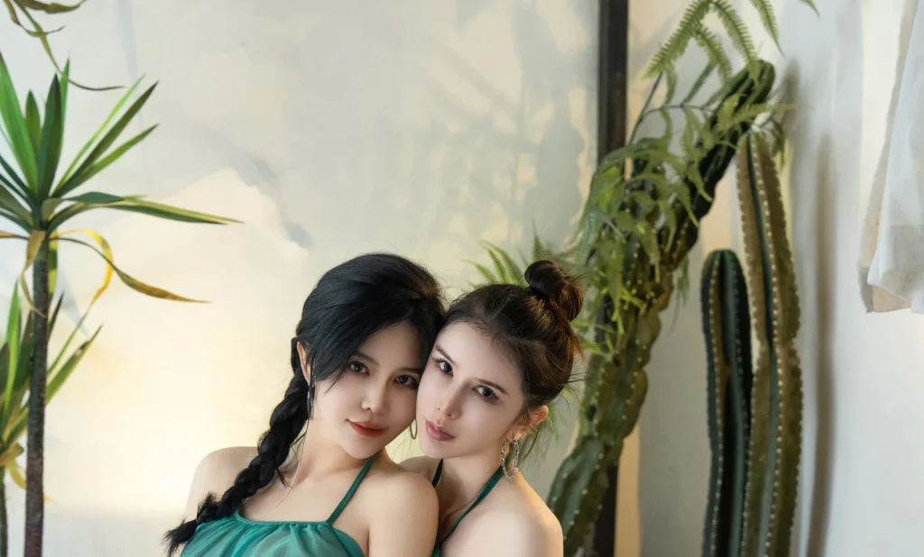 图片[2]-李丽莎 – 内部私购无水印写真合集11套 14GB-密语社