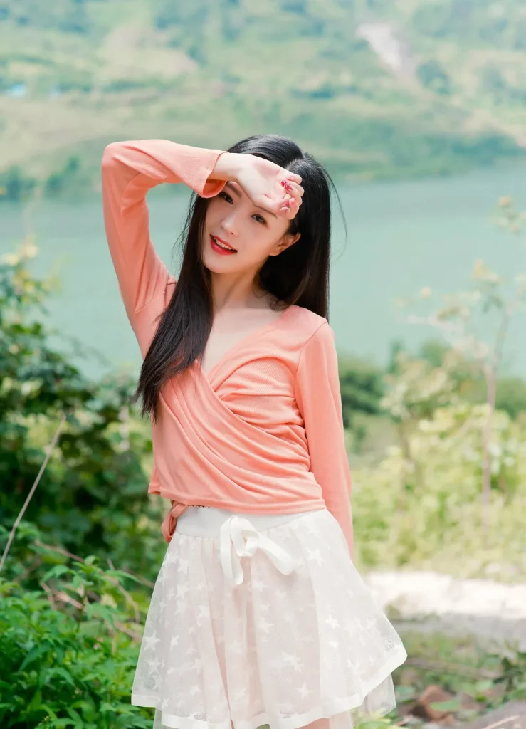 图片[1]-杨子嫣Carol 河边美腿特辑｜260张丝袜女神精选[1.1G]-密语社