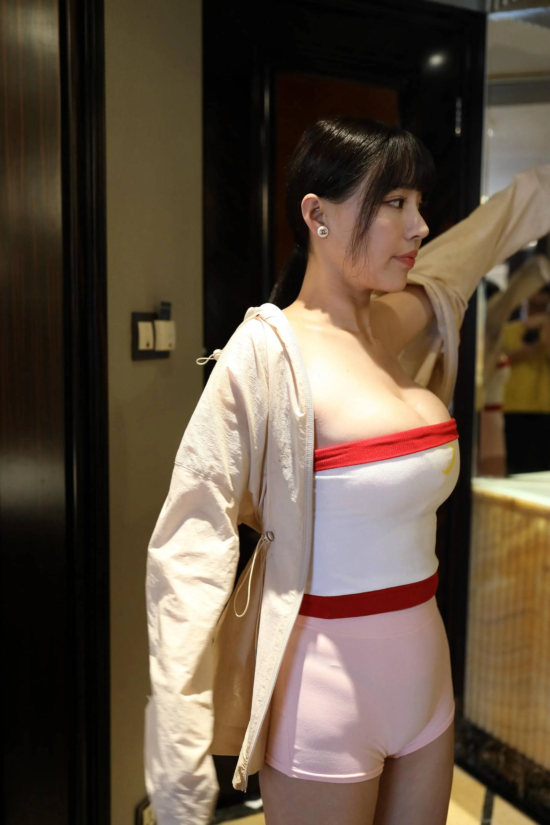 朱可儿Flower若轻写真 - 范家辉魔镜街拍作品集 [332P2V 10GB]​-密语社