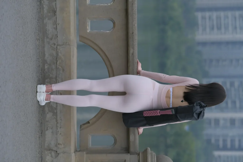 图片[4]-魔镜街拍粉色套装 | 一始摄影安静美女写真 | 854P+1V完整版-密语社