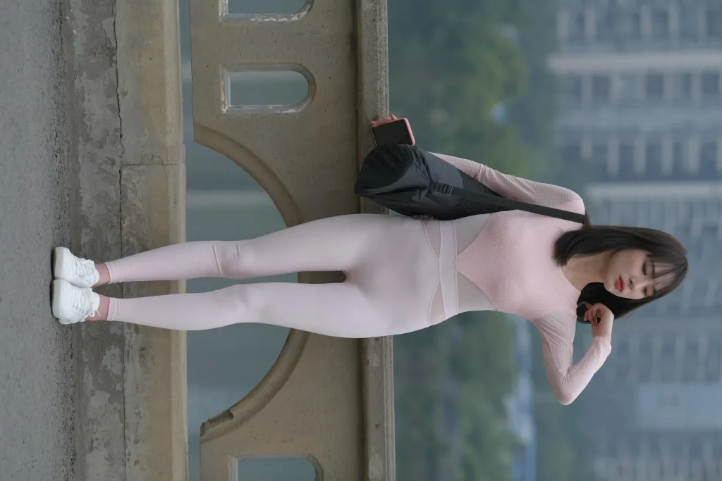 图片[5]-魔镜街拍粉色套装 | 一始摄影安静美女写真 | 854P+1V完整版-密语社
