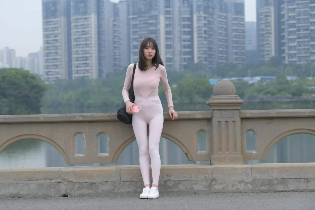 图片[6]-魔镜街拍粉色套装 | 一始摄影安静美女写真 | 854P+1V完整版-密语社
