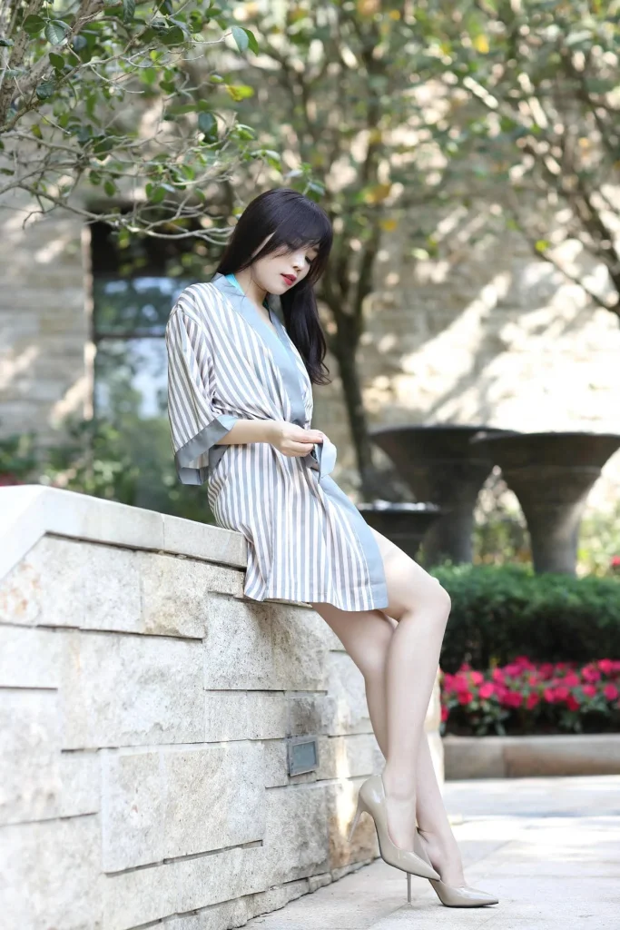图片[2]-魔镜街拍芝芝Booty – 阳光户外泳装写真176图3V 8GB合集-密语社