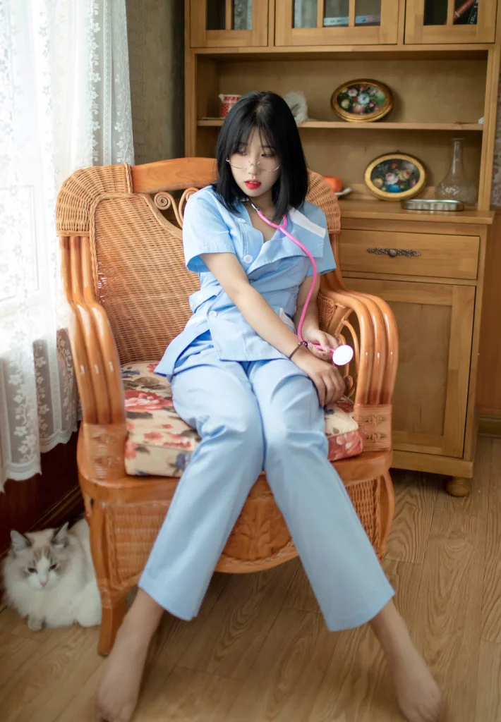 图片[1]-会拍照的咔咔美女艺术写真图集合集打包下载11套142P 1GB-密语社