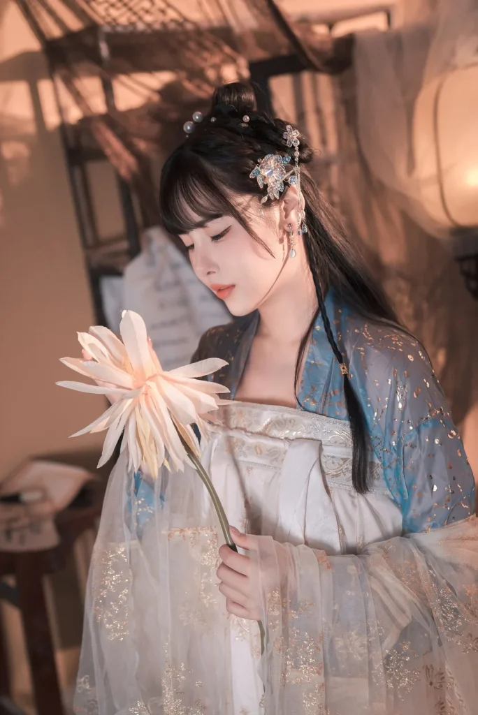 图片[2]-恋恋艾妮美女艺术写真图集合集打包下载2套58P 201MB-密语社