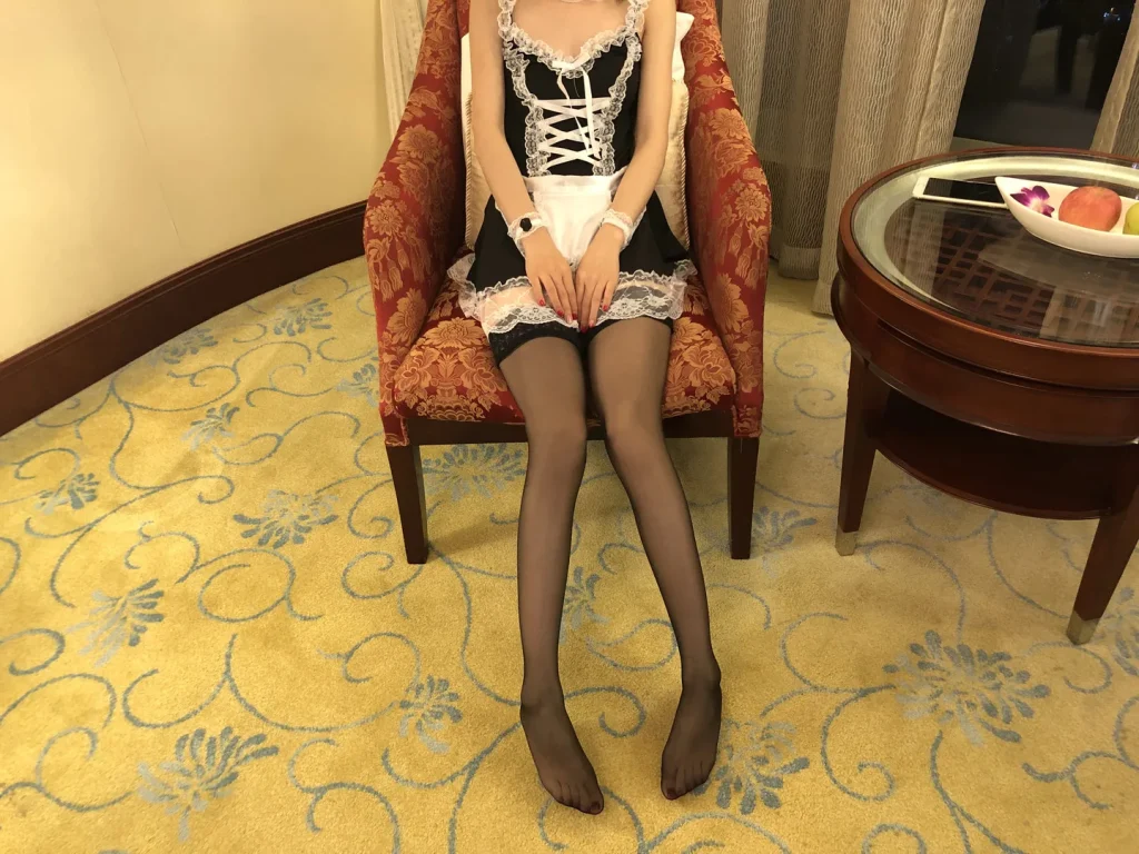 图片[4]-chloe霏霏霏美女丝模艺术写真图集合集打包下载40套 21.8GB-密语社