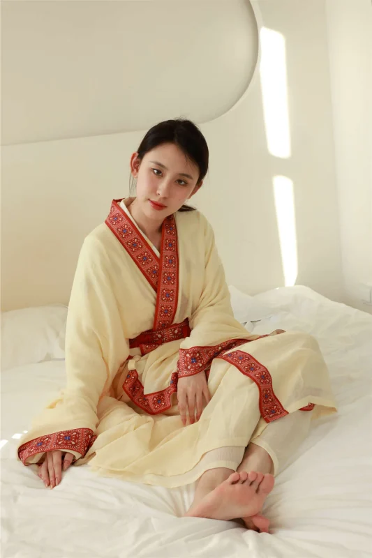 绮梦传媒 No.0021期 yaya（无印珍藏版）-玫瑰图库