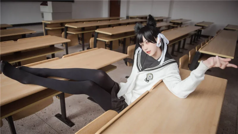 动漫Cos博主-你的负卿No.03 爱宕制服-玫瑰图库