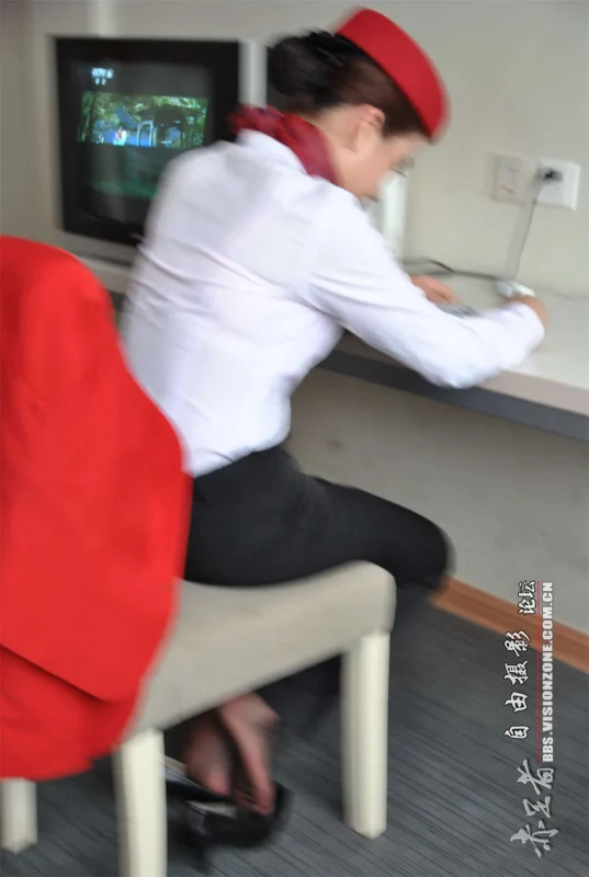 自由摄影 No.850 我好热 谁能帮我按摩脚-玫瑰图库